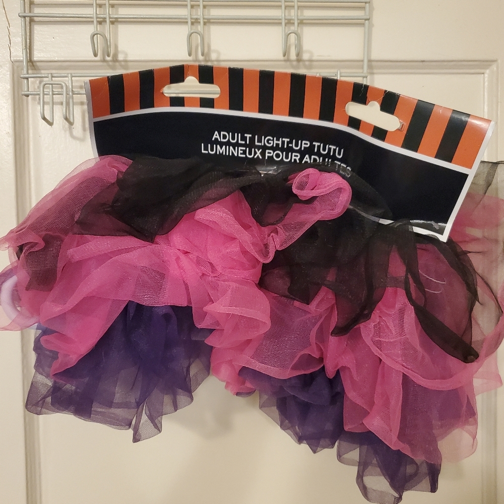 Light up tutu (lights flash)
